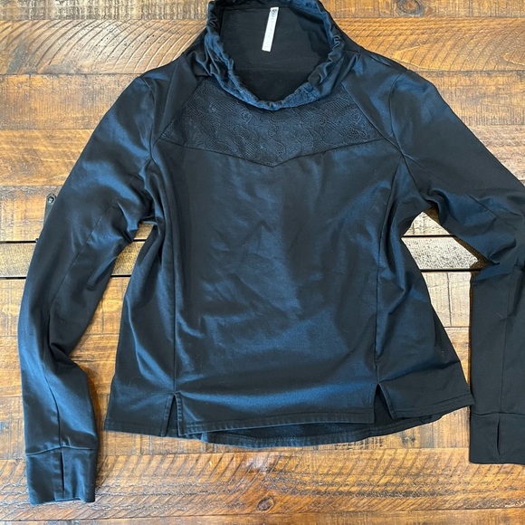 Fabletics Black Lace Accent Sweatshirt - Picture 3 of 7